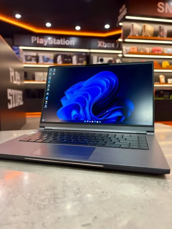 Ноутбук Intel QC7 I7-9750H/RTX 2070/RAM 16 GB/ 512GB SSD